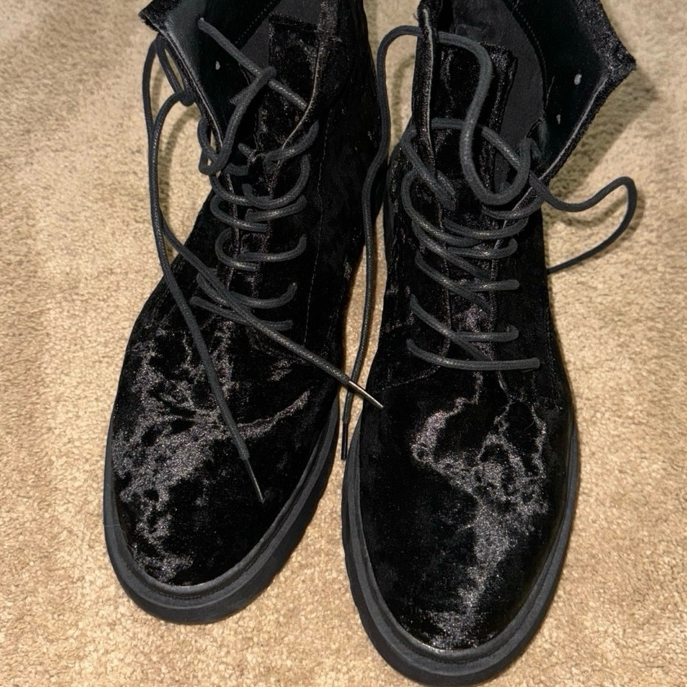 Men’s Asos velvet boots size 8 - Picture 1 of 6
